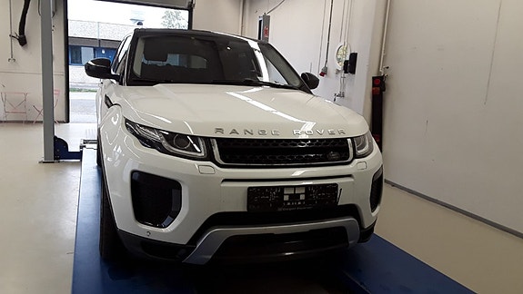 Land Rover Range Rover Evoque 6 of 30