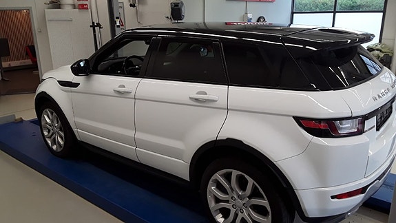 Land Rover Range Rover Evoque 7 of 30