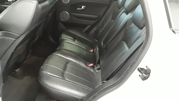 Land Rover Range Rover Evoque 21 of 30