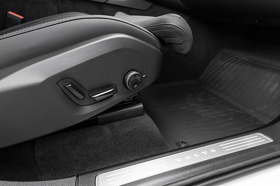 Volvo XC90 23 of 23