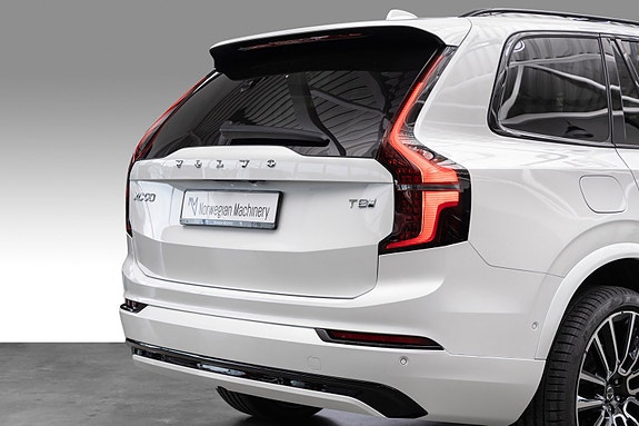 Volvo XC90 7 of 23