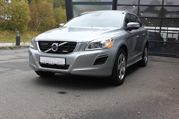Volvo XC60 2 of 29