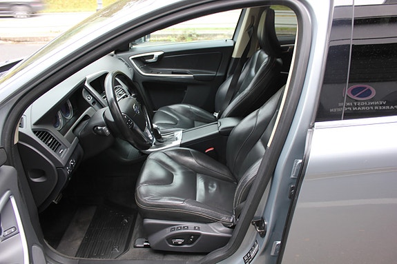 Volvo XC60 15 of 29