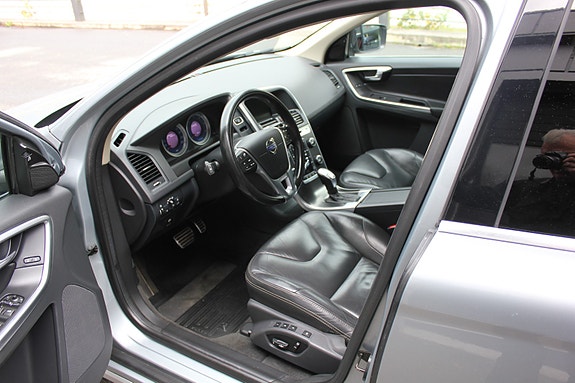 Volvo XC60 14 of 29