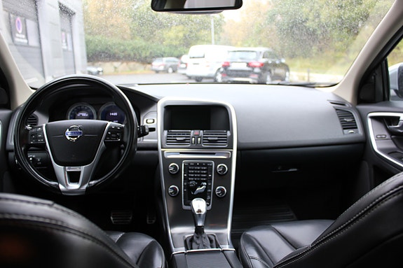 Volvo XC60 22 of 29