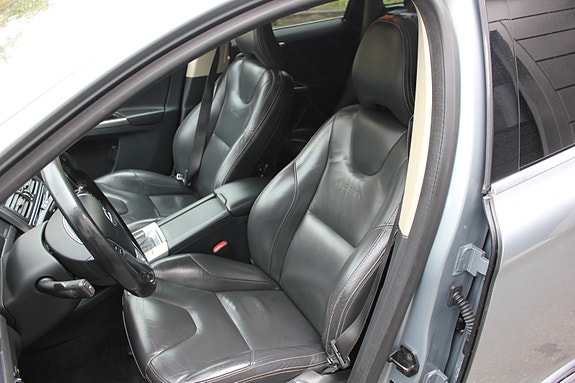 Volvo XC60 18 of 29