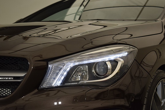 Mercedes-Benz CLA45 11 of 30