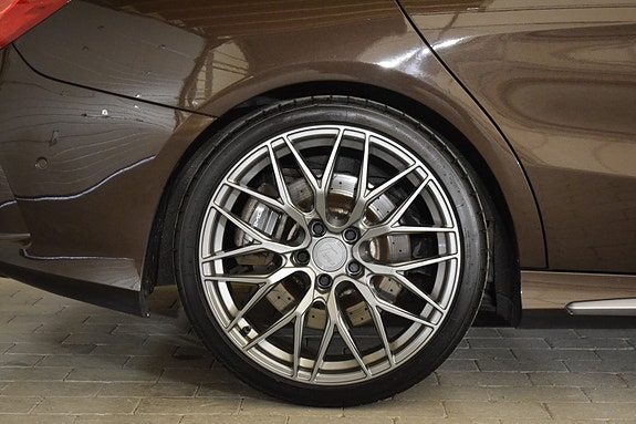 Mercedes-Benz CLA45 22 of 30
