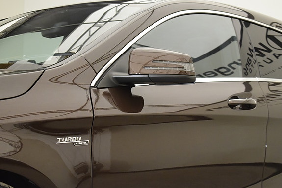 Mercedes-Benz CLA45 12 of 30