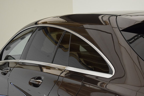 Mercedes-Benz CLA45 19 of 30