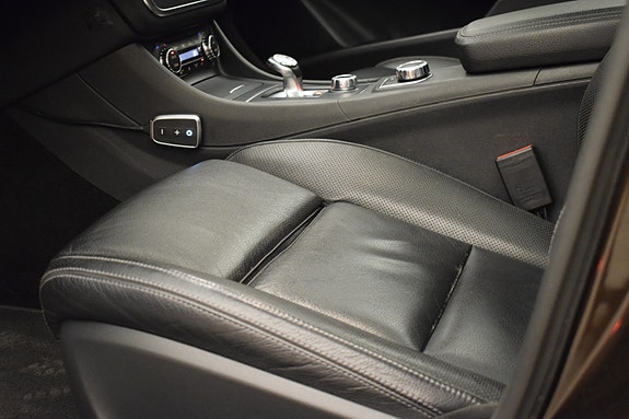Mercedes-Benz CLA45 29 of 30