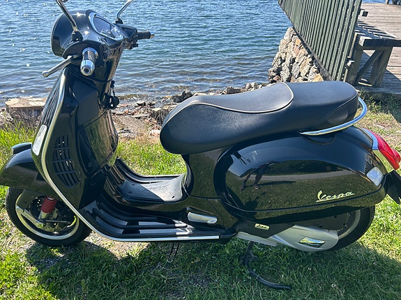 Vespa Gts 125 super sport 2 of 5