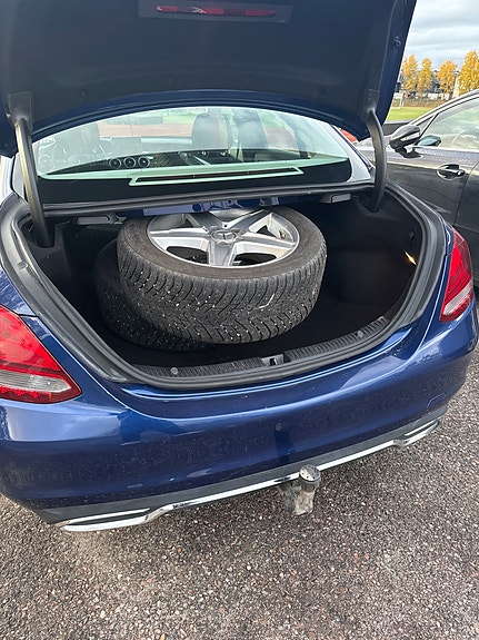 Mercedes-Benz C220 27 of 29