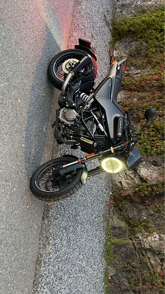 Husqvarna Svartpilen 125 6 of 18