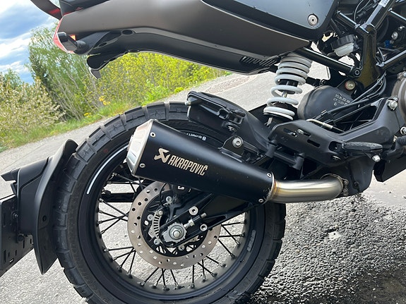 Husqvarna Svartpilen 125 13 of 18
