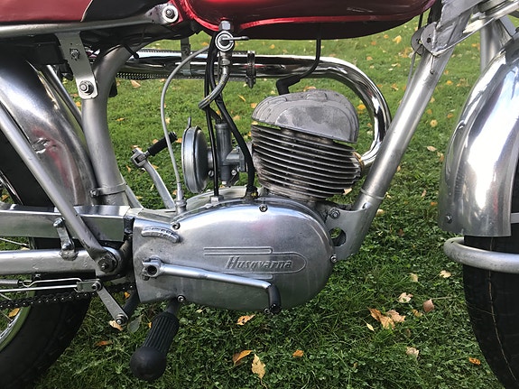 Husqvarna Silverpilen 5 of 5