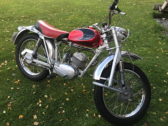 Husqvarna Silverpilen 4 of 5