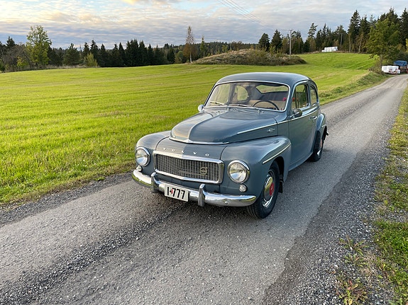 Volvo PV 2 of 13