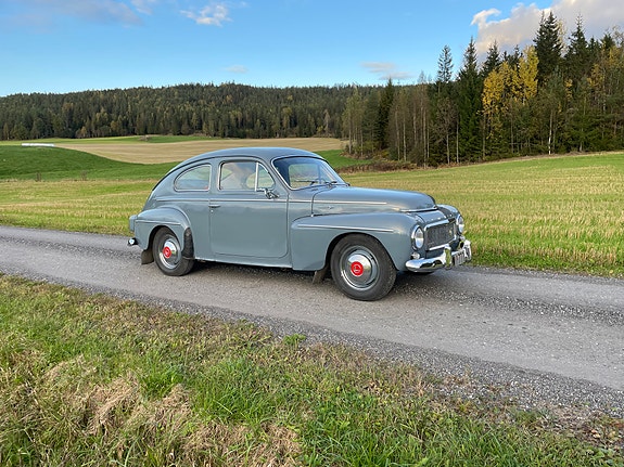 Volvo PV 8 of 13