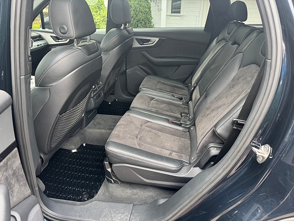 Audi Q7 11 of 18