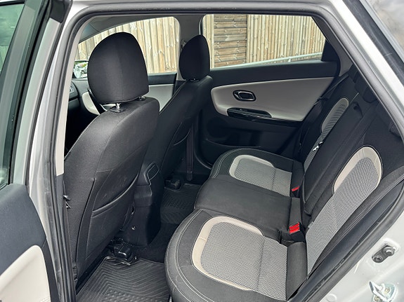 Kia Ceed 19 of 24