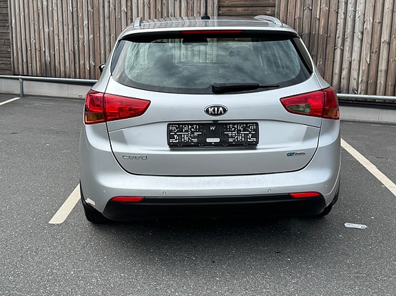 Kia Ceed 13 of 24
