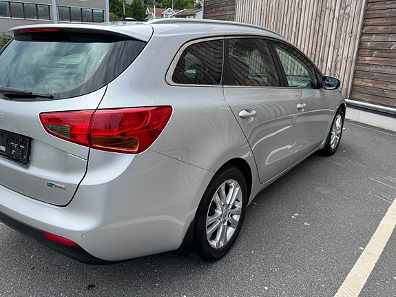 Kia Ceed 9 of 24