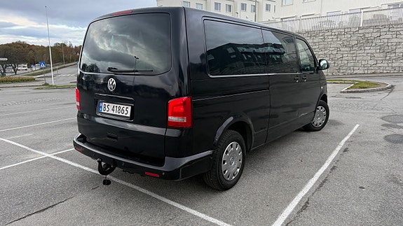 Volkswagen Caravelle 26 of 30