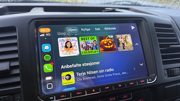 Volkswagen Caravelle 16 of 30