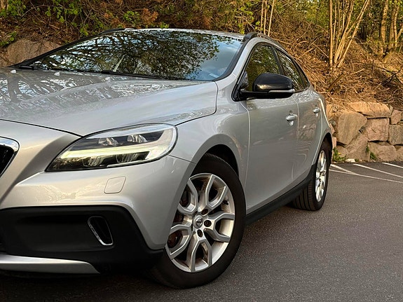 Volvo V40 Cross Country 5 of 5