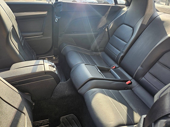 Mercedes-Benz E220 15 of 20