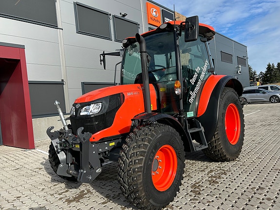 Kubota M4073 2 of 8