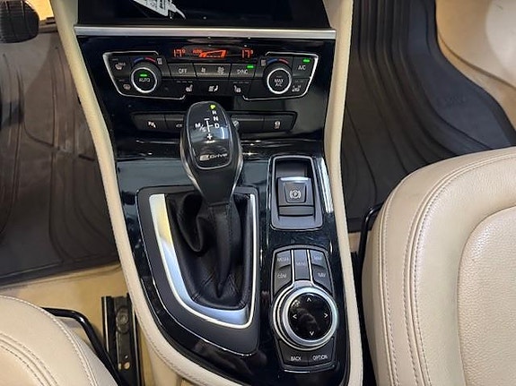 BMW 225xe 10 of 15