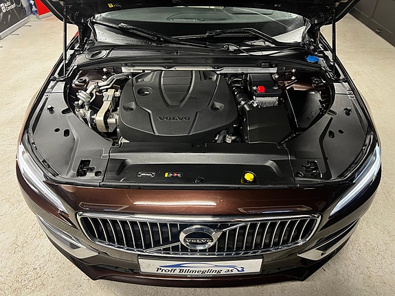 Volvo V90 10 of 30