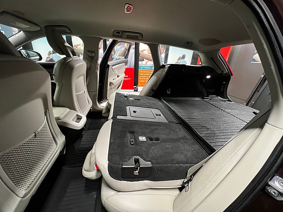 Volvo V90 23 of 30