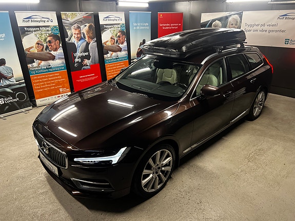 Volvo V90 2 of 5