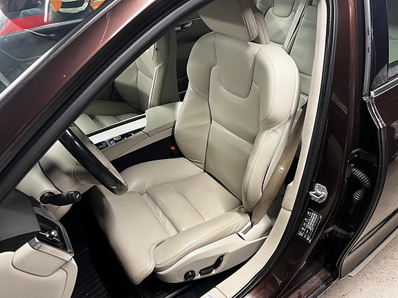 Volvo V90 28 of 30