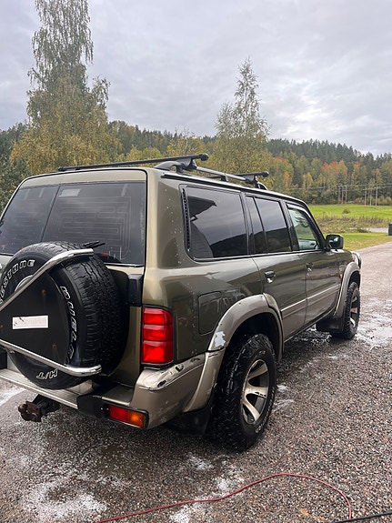 Nissan Patrol 6 of 10