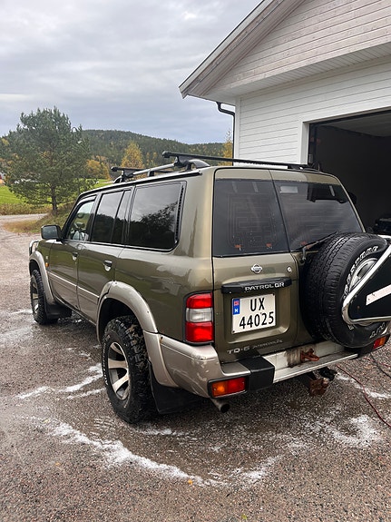 Nissan Patrol 3 of 10