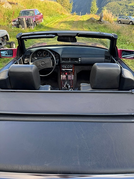 Mercedes-Benz SL300 29 of 30