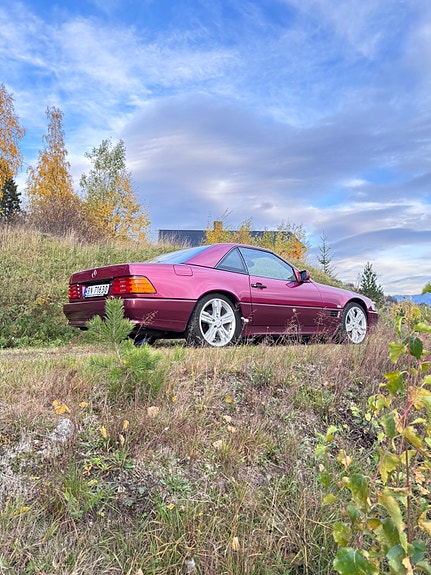 Mercedes-Benz SL300 6 of 30