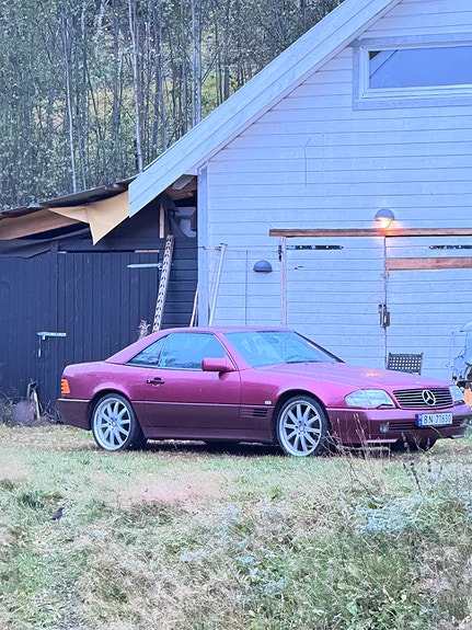 Mercedes-Benz SL300 3 of 5