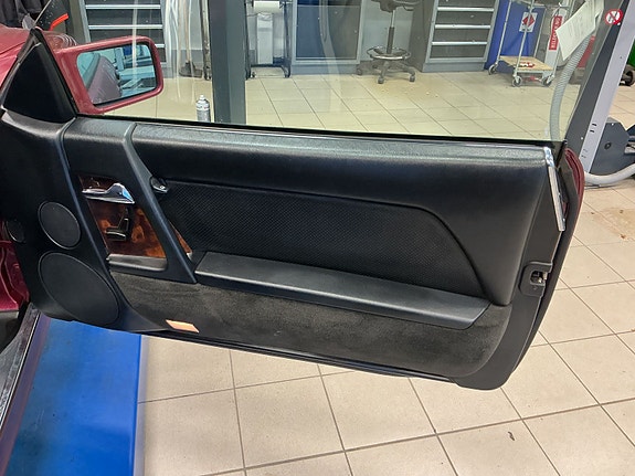 Mercedes-Benz SL300 15 of 30