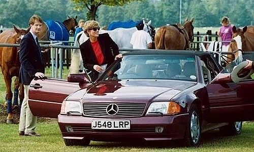 Mercedes-Benz SL300 22 of 30