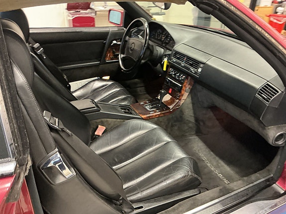 Mercedes-Benz SL300 16 of 30