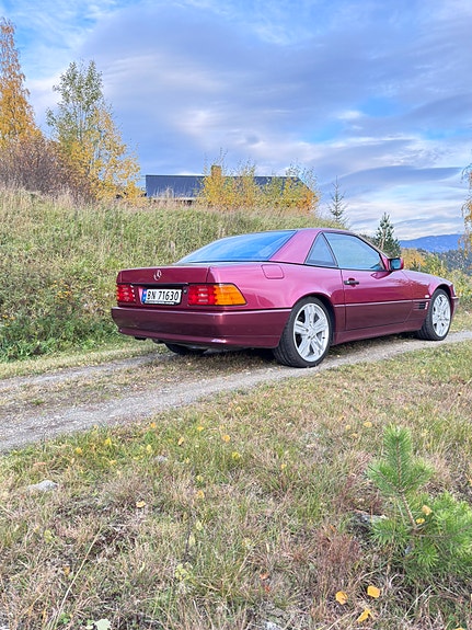 Mercedes-Benz SL300 7 of 30