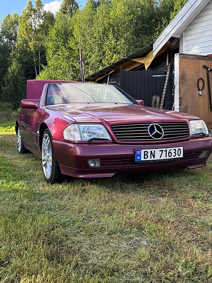 Mercedes-Benz SL300 26 of 30