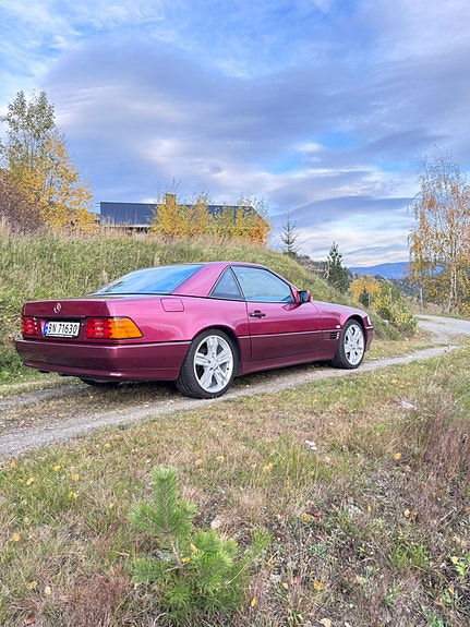 Mercedes-Benz SL300 8 of 30