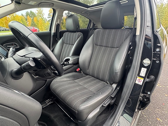 Honda HR-V 16 of 30