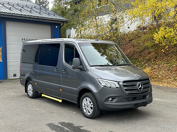 Mercedes-Benz Sprinter 317 cdi 9-seter med heis og mye utstyr - PÅ LAGER!
